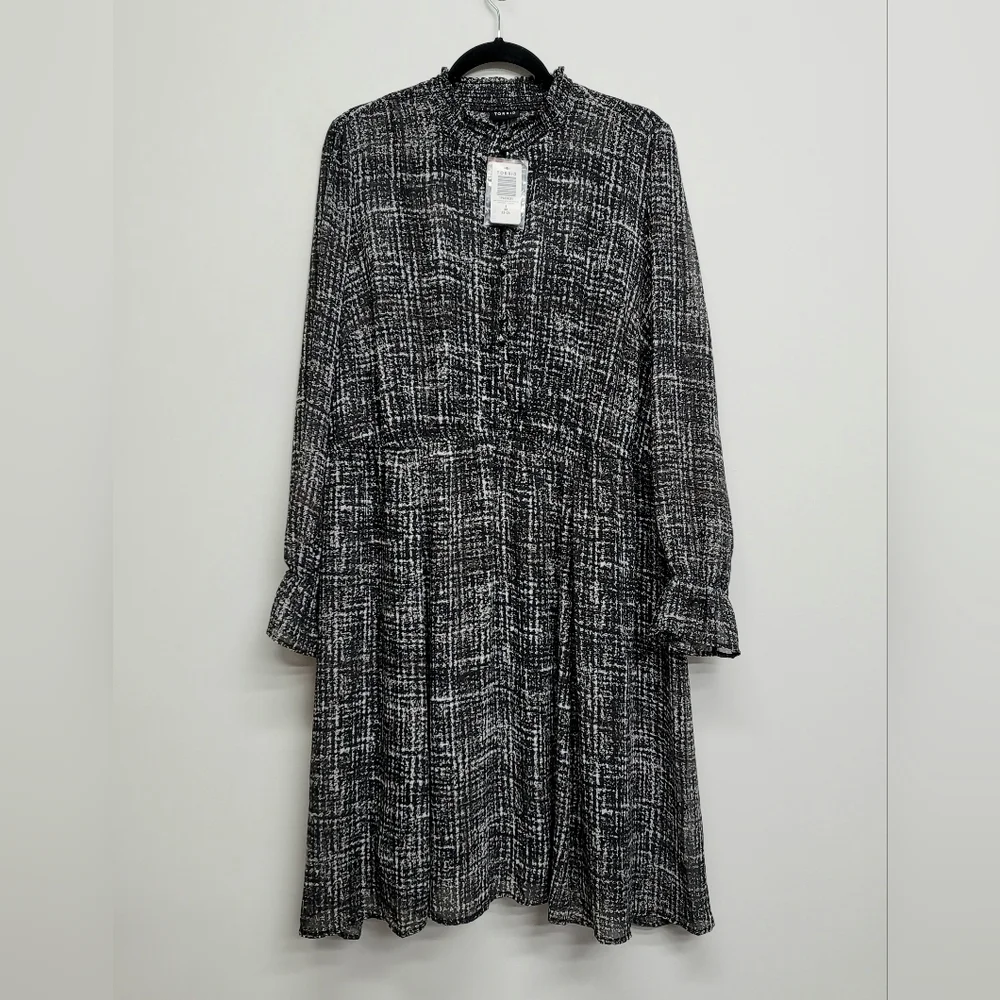 NWT Torrid 3 Scratchy Plaid Mini Chiffon Mock Neck Dress 3X 22 24